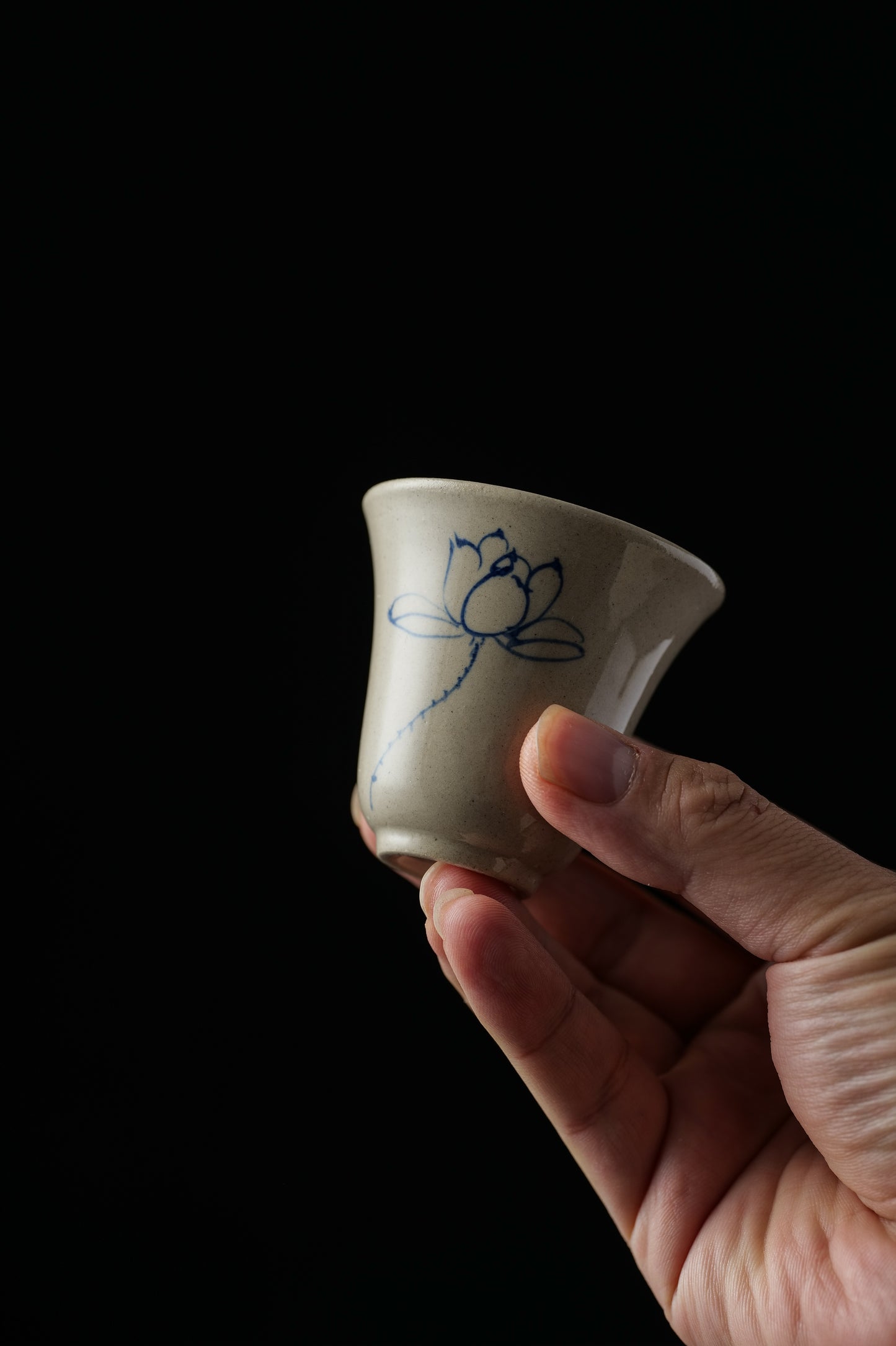 Blue and White Sniffing Cup